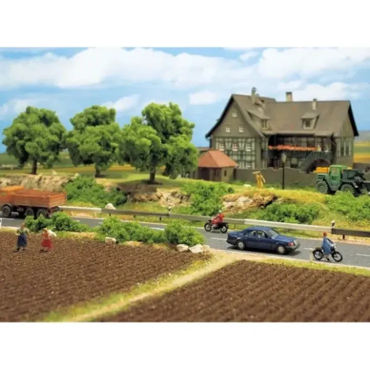 Busch 6022 Guard-rail/post road lmts - Your Source for Gaming Essentials