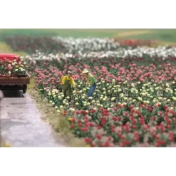 Busch 1205 HO Roses Kit (Pack of 120) - Your Source for Gaming Essentials
