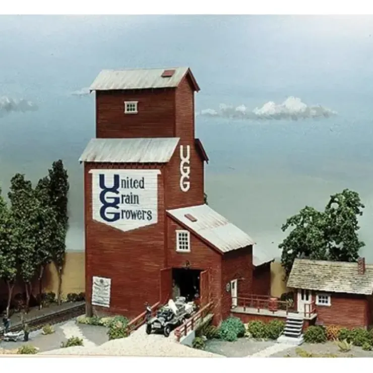 Campbell Scale Models 384-1295 HO Grain Elevator Building Kit - Your Source for Gaming Essentials
