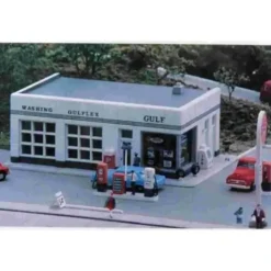 City Classics 401 N Crafton Ave Service Station Kit - Your Source for Gaming Essentials