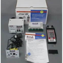 Digitrax SCFXD8 Super Chief Xtra Starter Duplex Radio 8 Amp Set - Your Source for Gaming Essentials
