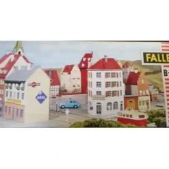 Faller B-925 HO Ams Block of Flats Corner House Building Kit - Your Source for Gaming Essentials
