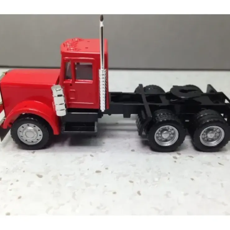 Herpa 15285 HO Peterbilt 3-Axle Conventional with New Grille - Painted - Your Source for Gaming Essentials