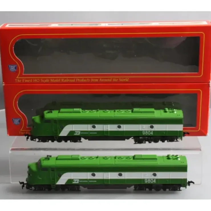IHC 1950 HO Burlington Northern E-8 AA Diesel Locomotive Set LN/Box - Your Source for Gaming Essentials