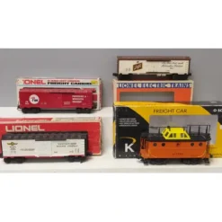 Lionel O Assorted Freight Cars: 9415, 9851, 9483, 477990 [4]/Box - Your Source for Gaming Essentials