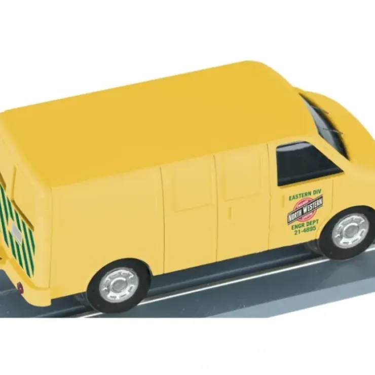 Lionel 6-22501 O Chicago & North Western Van with TMCC - Your Source for Gaming Essentials