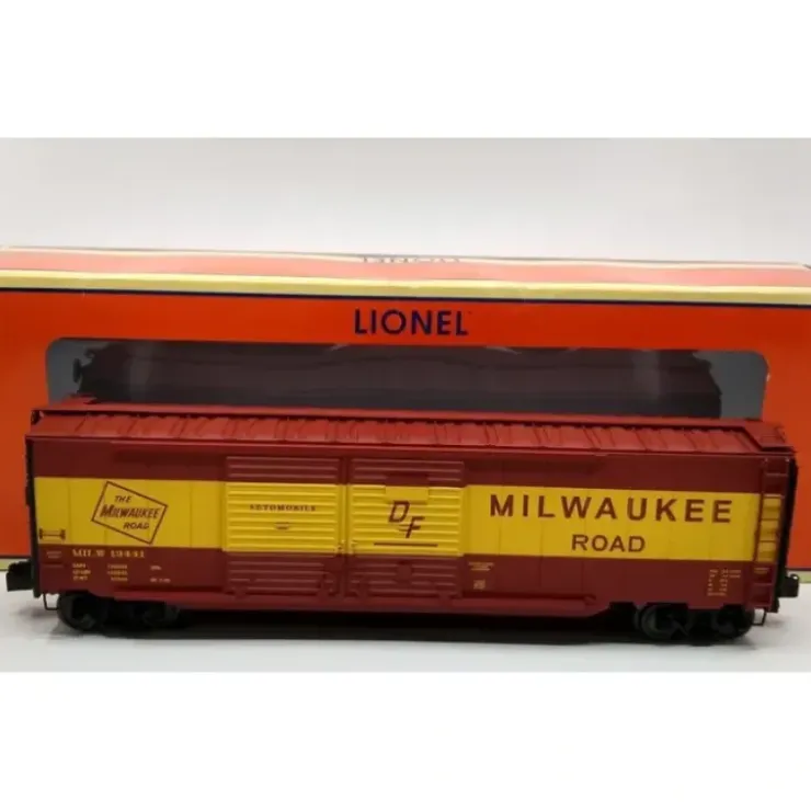 Lionel 6-17757 O Gauge Milwaukee Road Double Door Boxcar #13441 w/End Doors - Your Source for Gaming Essentials