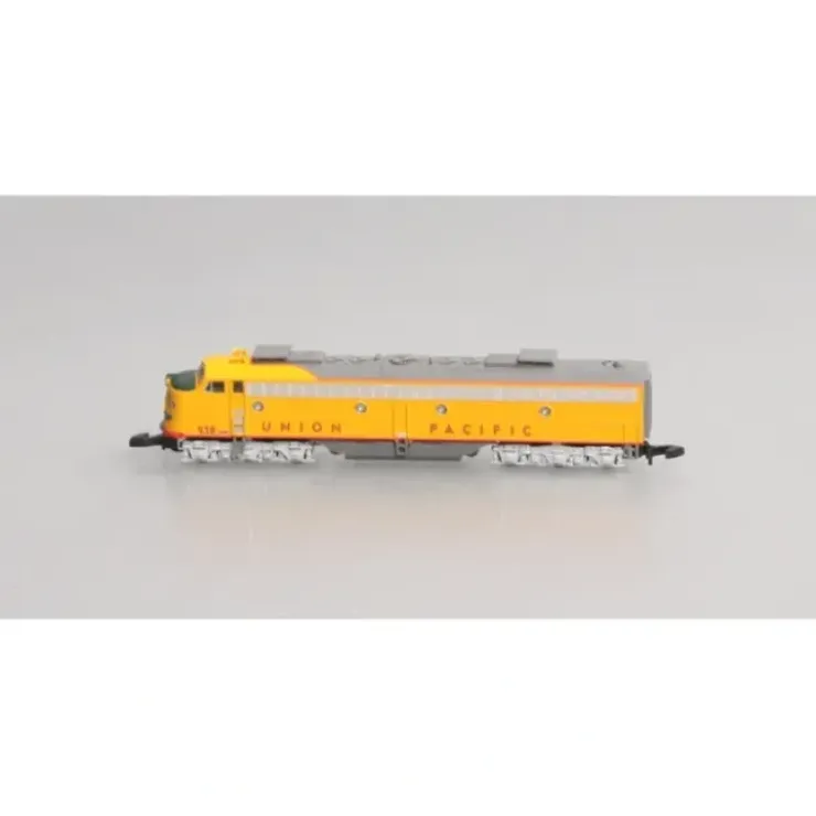 Marklin 88627 Z Union Pacific American E8A Diesel Electric Locomotive #938 LN - Your Source for Gaming Essentials