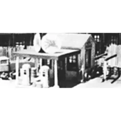 Micro Engineering 65-139 N 1940s Gas Station with Tow Truck - Your Source for Gaming Essentials
