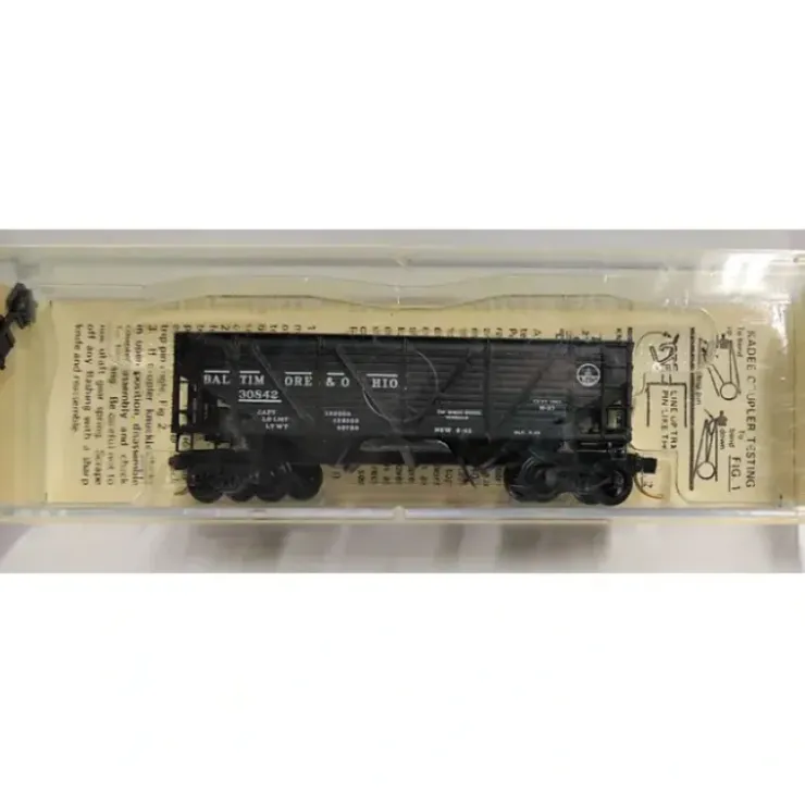 Micro-Trains 05700080 N Baltimore and Ohio 33' Twin Bay Hopper #30242 NIB - Your Source for Gaming Essentials