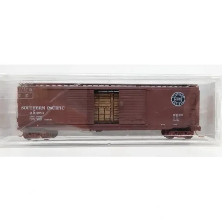 Micro-Trains 03400392 N SP 50' Double-Door Boxcar w/Freight Load #210256 - Your Source for Gaming Essentials