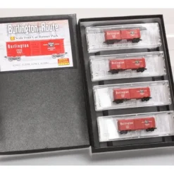 MicroTrains 99400039 Runner Pack CB&Q - Your Source for Gaming Essentials* Trains