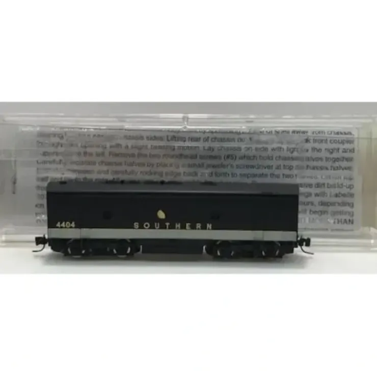 Micro-Trains 98002372 Z Scale Southern Railway EMD F7 B Unit Diesel #4404 - Your Source for Gaming Essentials