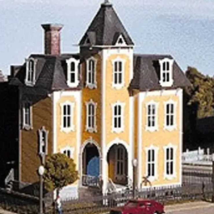 Miller Engineering 221014 Z The Empire - Victorian Home - Your Source for Gaming Essentials* Trains