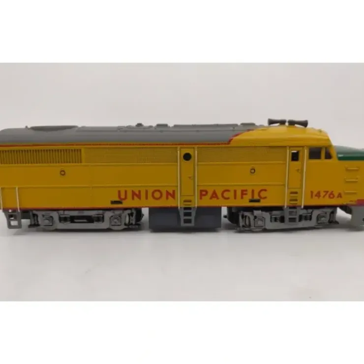 Model Power 914 HO Scale Union Pacific Diesel Locomotive #1476A EX - Your Source for Gaming Essentials* Trains