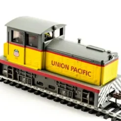 Model Power 96671 HO Union Pacific DDT Plymouth Industrial Diesel Locomotive - Your Source for Gaming Essentials* Trains