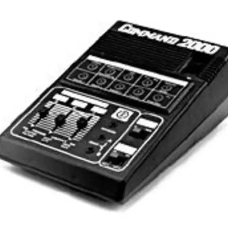 MRC AD90 HO Scale Command 2000 DC Console Power Pack - Your Source for Gaming Essentials* Trains