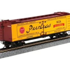 MTH 80-94024 HO LaCrosse Breweries R40-2 Woodside Reefer #3045 - Your Source for Gaming Essentials* Trains