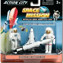 Toys>4 Piece Plastic Space Shuttle and Astronaut Toy Figure Gift Pack - Your Source for Gaming Essentials