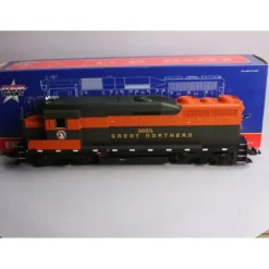 USA Trains 22463 G Great Northern GP30 Powered Diesel Locomotive #3003 - Your Source for Gaming Essentials* Trains