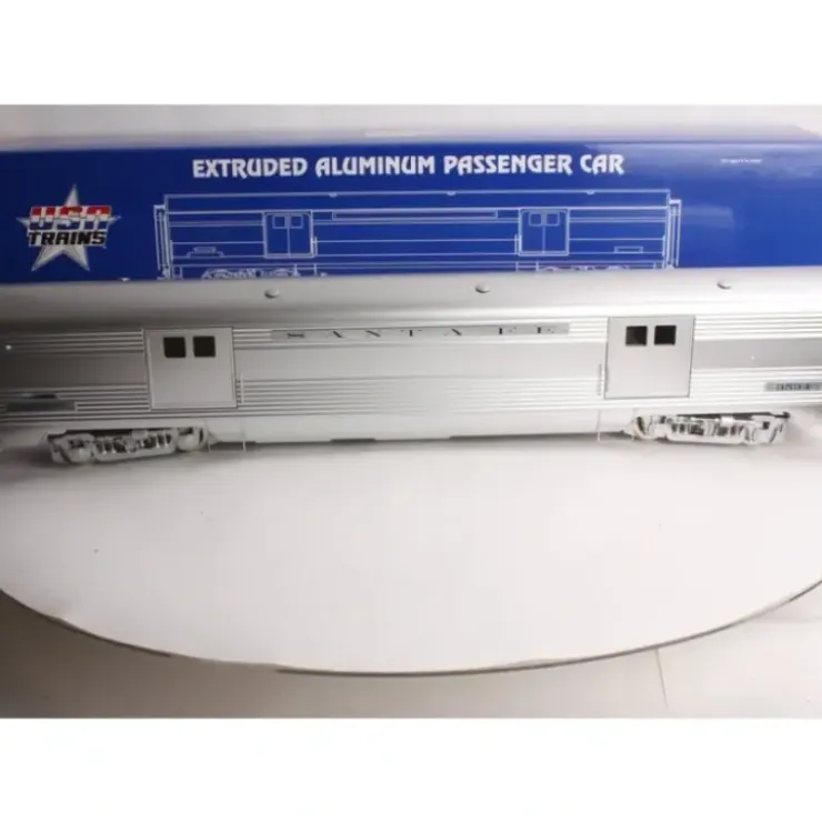 USA Trains 310002 G Santa Fe "Super Chief" Aluminum Baggage Car (Metal Wheels) - Your Source for Gaming Essentials* Trains