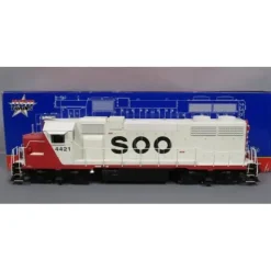 USA Trains 22215 G Soo Line GP38-2 Powered Diesel Locomotive #4420 - Your Source for Gaming Essentials* Trains