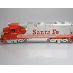 USA Trains R22212 G Santa Fe GP 38-2 Powered Diesel Locomotive #2586 - Your Source for Gaming Essentials* Trains