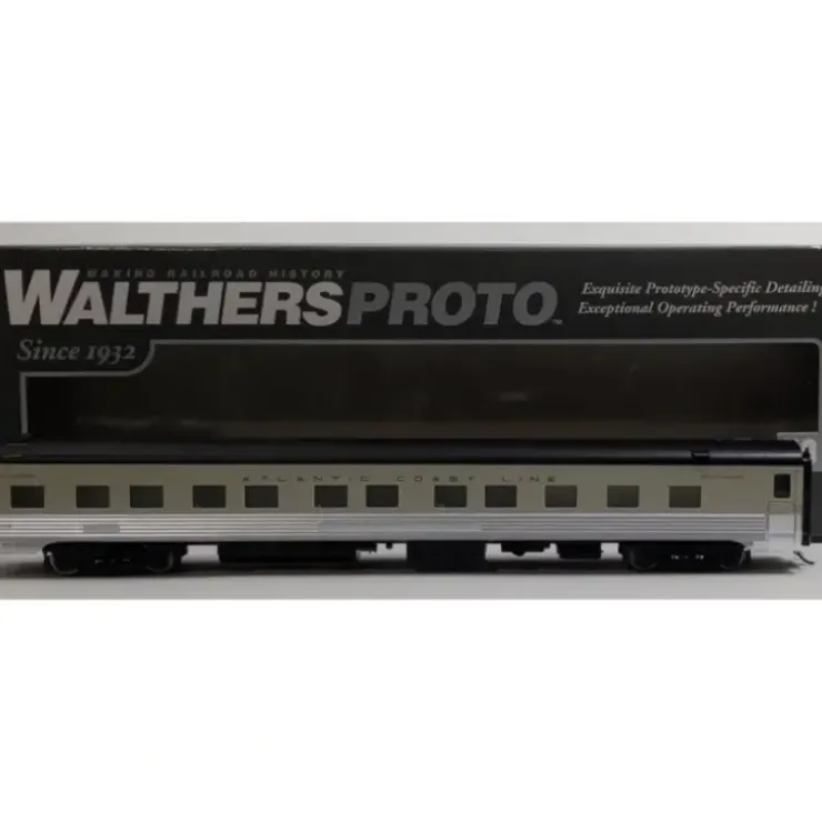 Walthers 920-16452 HO Scale Atlantic Coast Line 85' P-S 10-6 Sleeper - Lighted - Your Source for Gaming Essentials* Trains